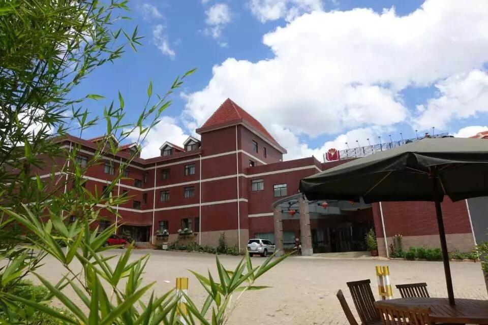 Soluxe Club International Hotel Nairobi Exterior foto